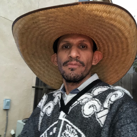 Meet your Posher, Sergio - Picture 1 of 1